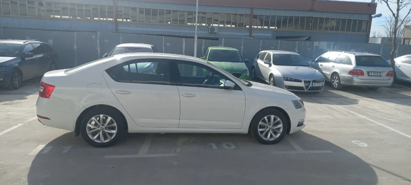 Skoda Octavia 1, 6 TDI , снимка 7 - Автомобили и джипове - 48618510