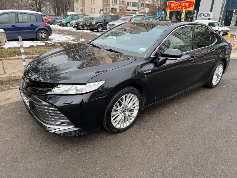 Toyota Camry Hybrid Elegance, снимка 2 - Автомобили и джипове - 48717985