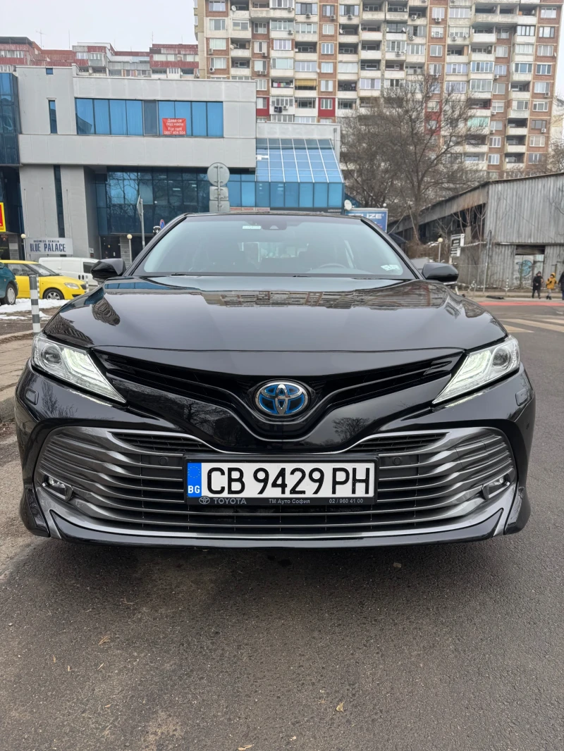 Toyota Camry Hybrid Elegance, снимка 4 - Автомобили и джипове - 48717985