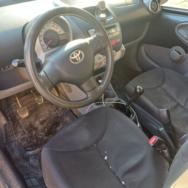 Toyota Aygo, снимка 5 - Автомобили и джипове - 49240521