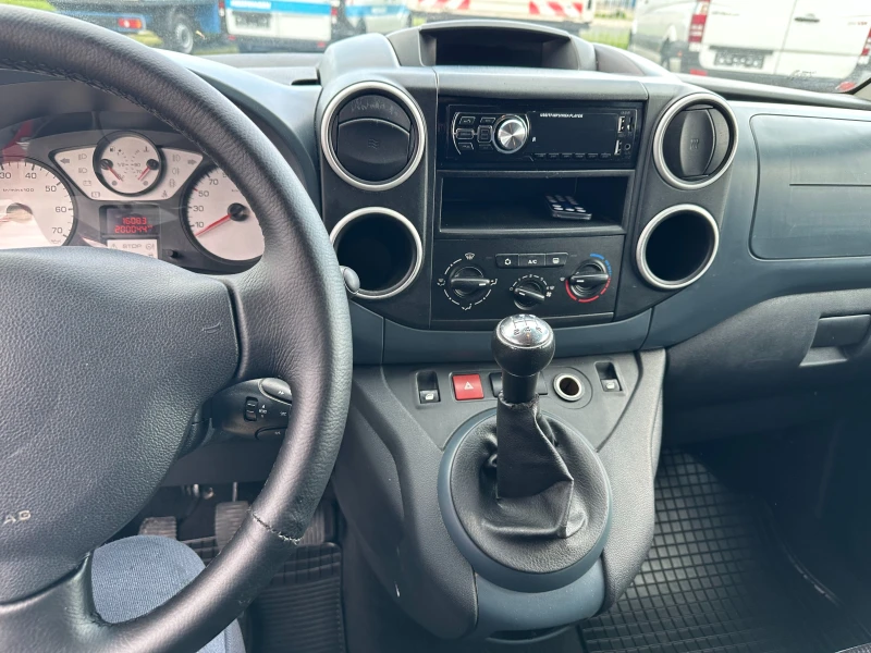 Peugeot Partner 1.6hdi/klima/5места, снимка 5 - Автомобили и джипове - 50123460