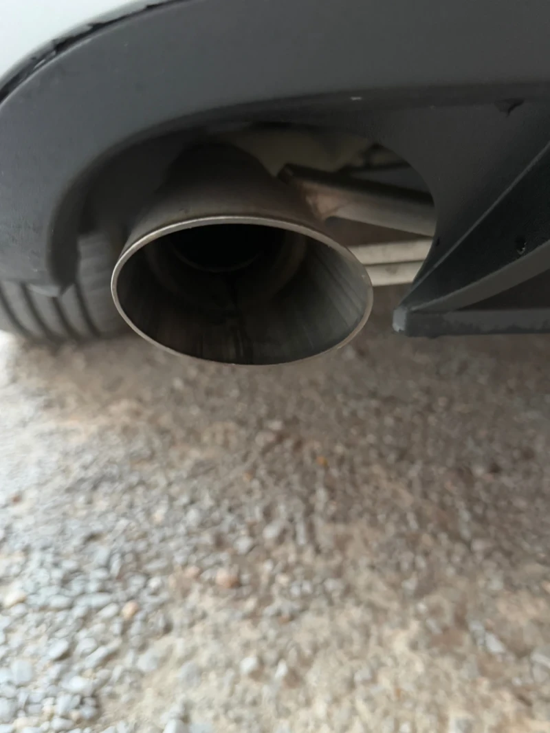 VW Passat 1.6TDI, снимка 12 - Автомобили и джипове - 50768316