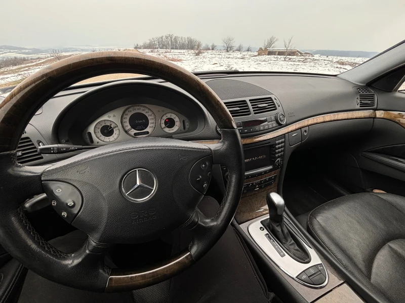 Mercedes-Benz E 500 V8 4x4 AirMatic, снимка 12 - Автомобили и джипове - 52589089