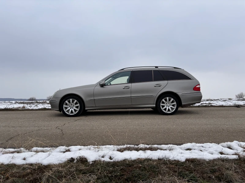 Mercedes-Benz E 500 V8 4x4 AirMatic, снимка 2 - Автомобили и джипове - 52589089
