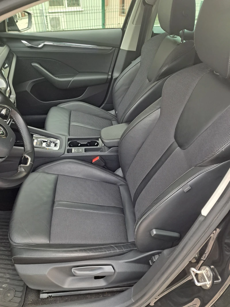 Skoda Octavia 2.0TDi 150к.с DSG Style Plus, снимка 11 - Автомобили и джипове - 52247756