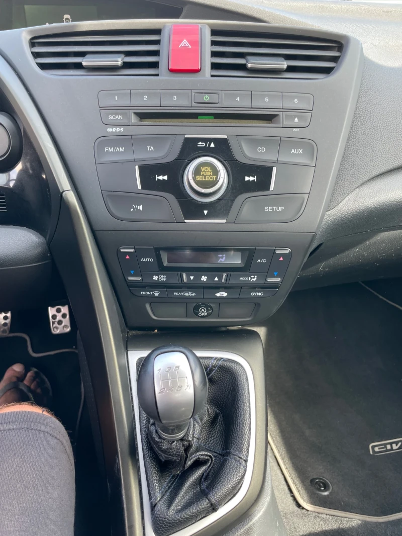 Honda Civic 1.8, снимка 12 - Автомобили и джипове - 53459019