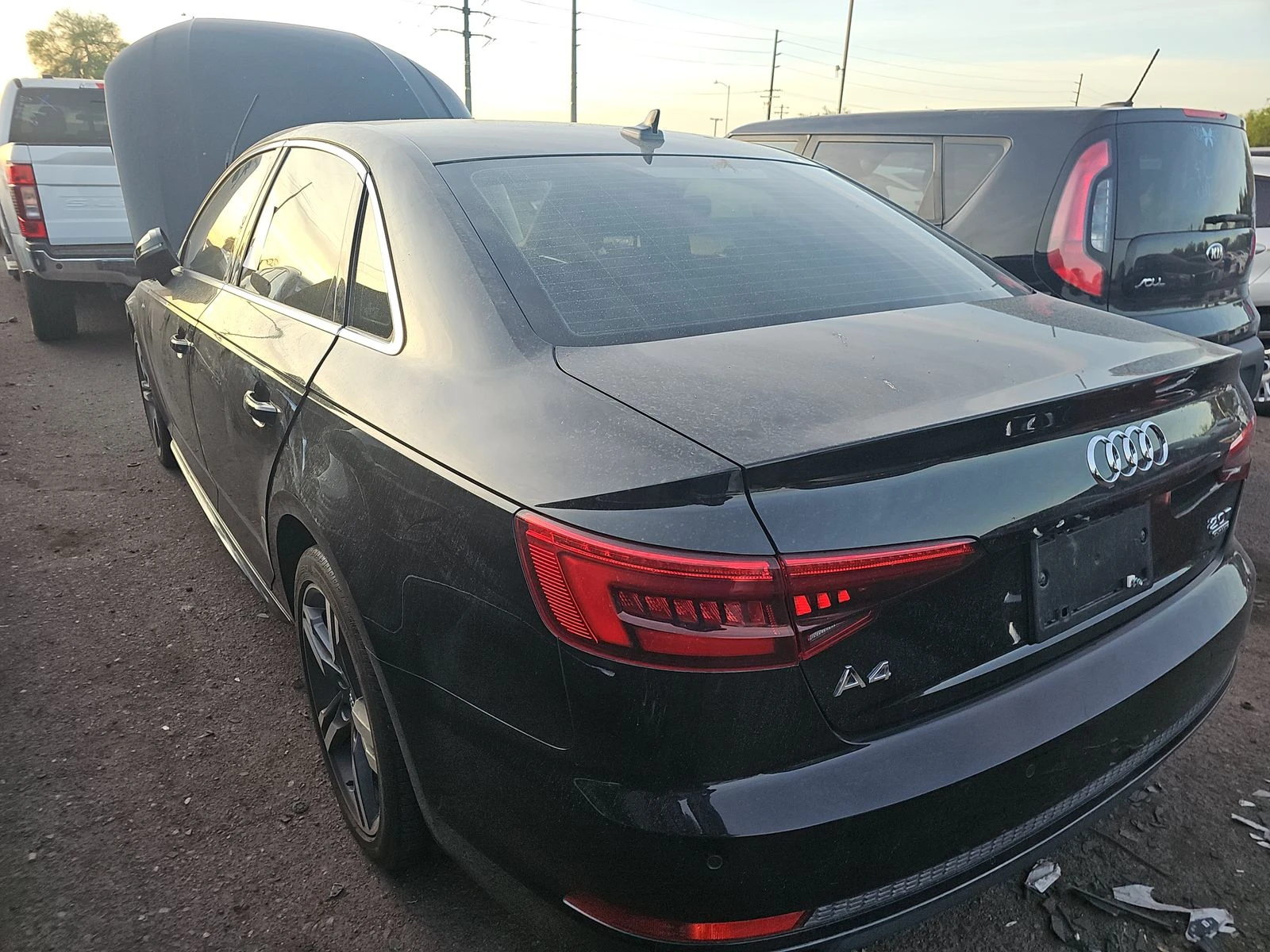 Audi A4 2.0T Premium Plus* ДИГИТАЛНО ТАБЛО* ПОДГРЕВ* KEYLE - изображение 4