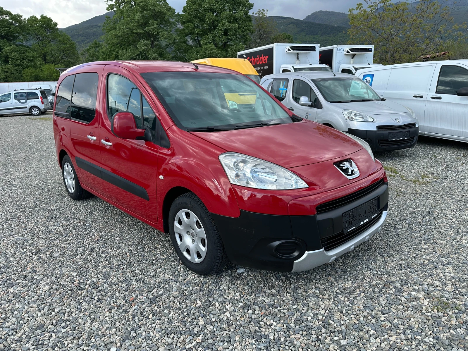 Peugeot Partner 1.6hdi/klima/5места - изображение 2