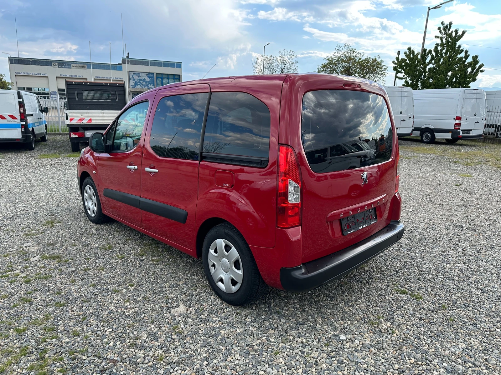 Peugeot Partner 1.6hdi/klima/5места - изображение 4