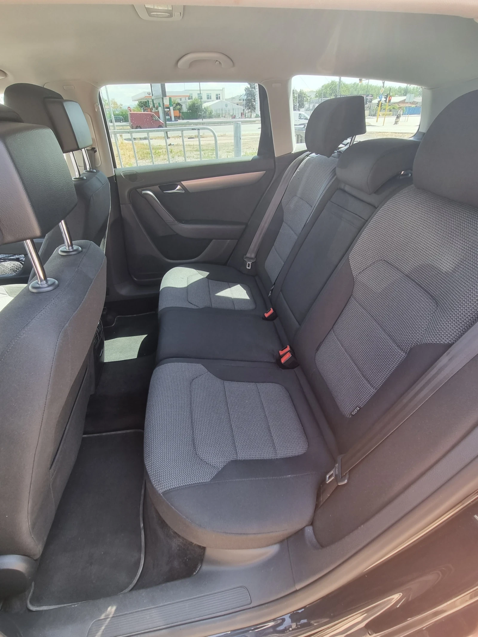 VW Passat  - изображение 8