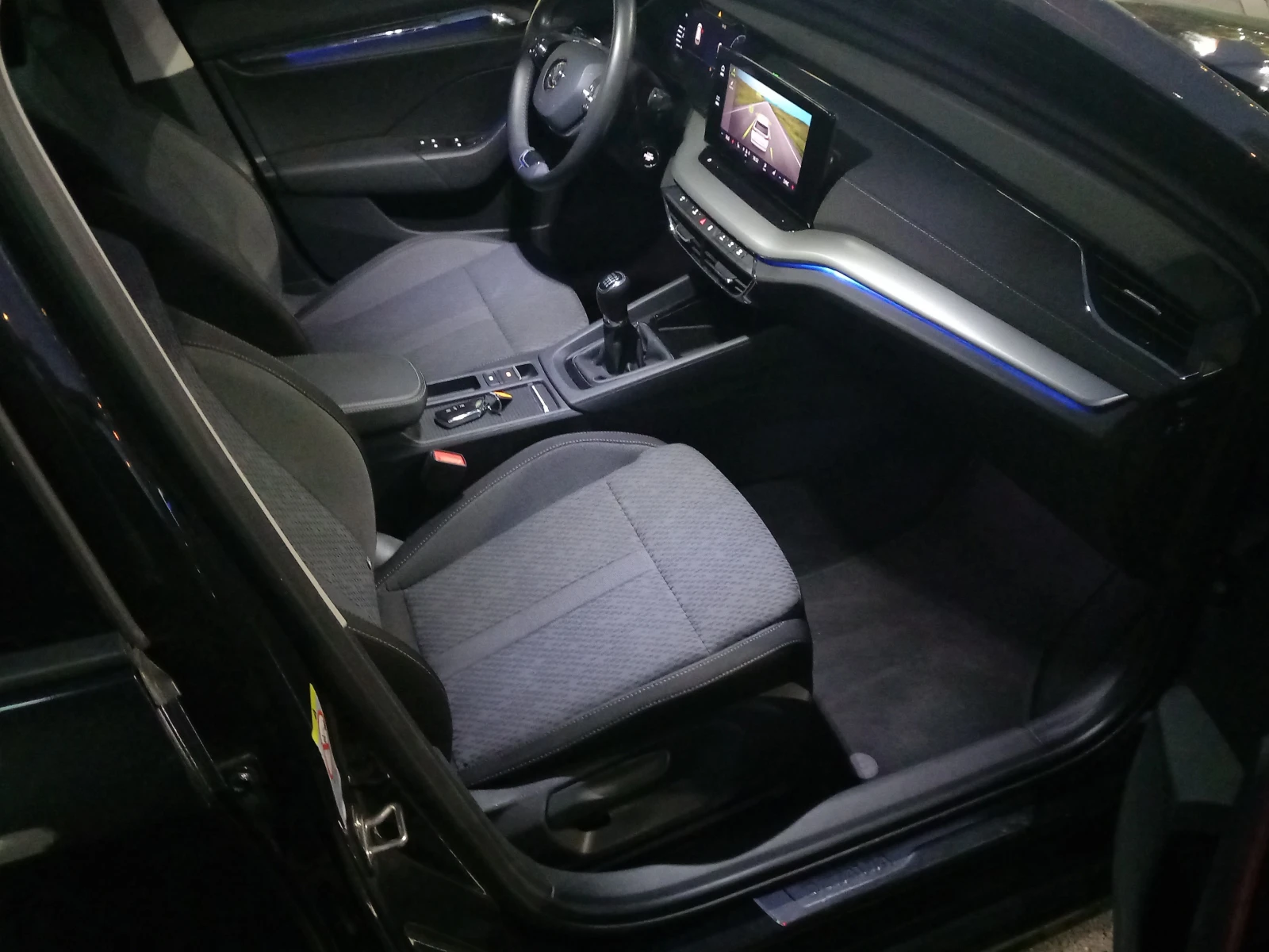 Skoda Octavia 1.5 TSI 6MT - изображение 8