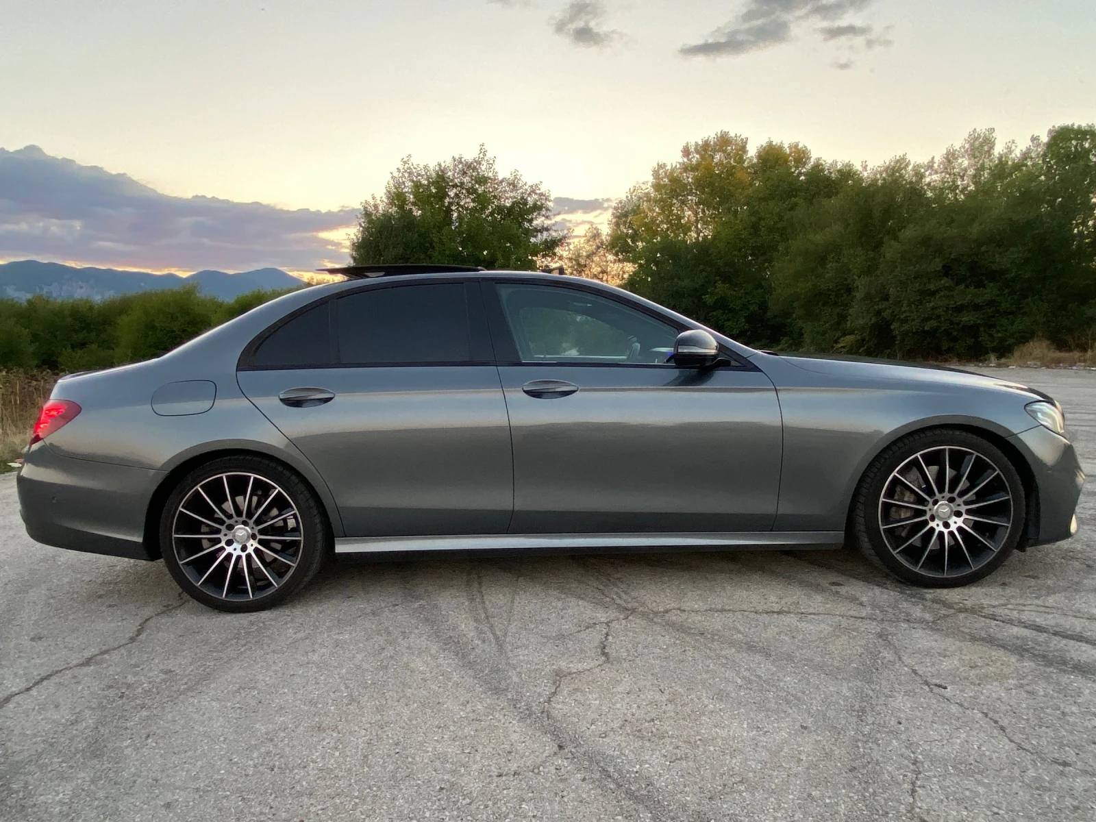 Mercedes-Benz E 350 В БГ до 1 февруари, реални км, без пр удари  - изображение 5