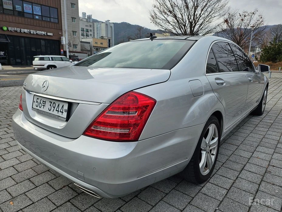 Mercedes-Benz S 350  - изображение 7
