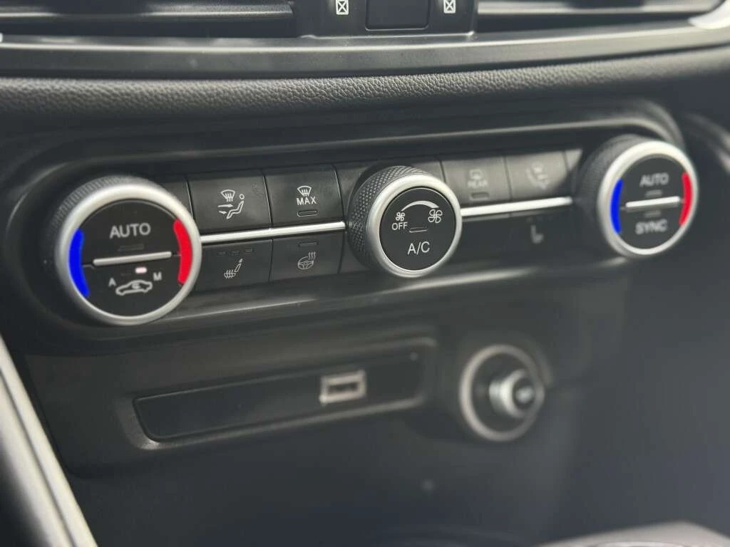 Alfa Romeo Giulia * CARFAX * ���� �� �� | Mobile.bg � ����������� 13