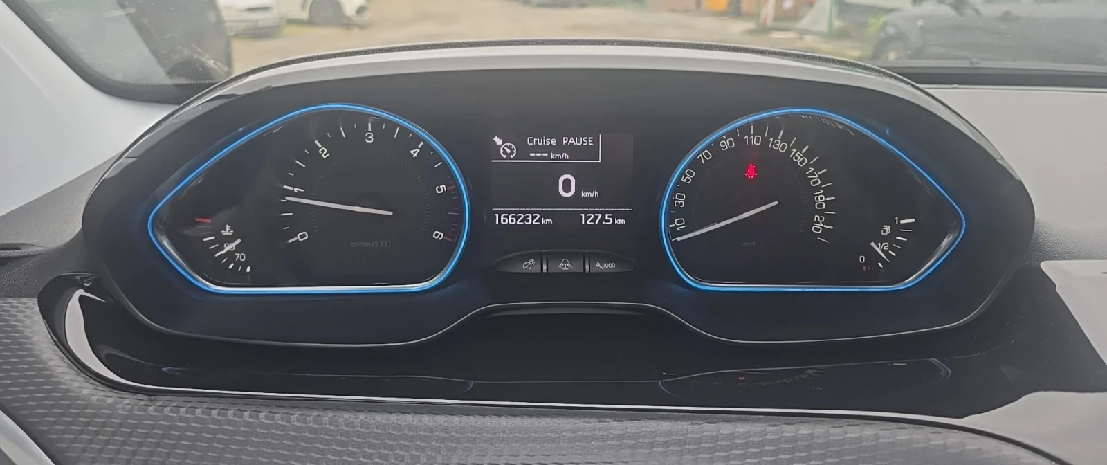 Peugeot 2008 1.6hdi/ ALLURE/PANORAMA , снимка 11 - Автомобили и джипове - 54372101