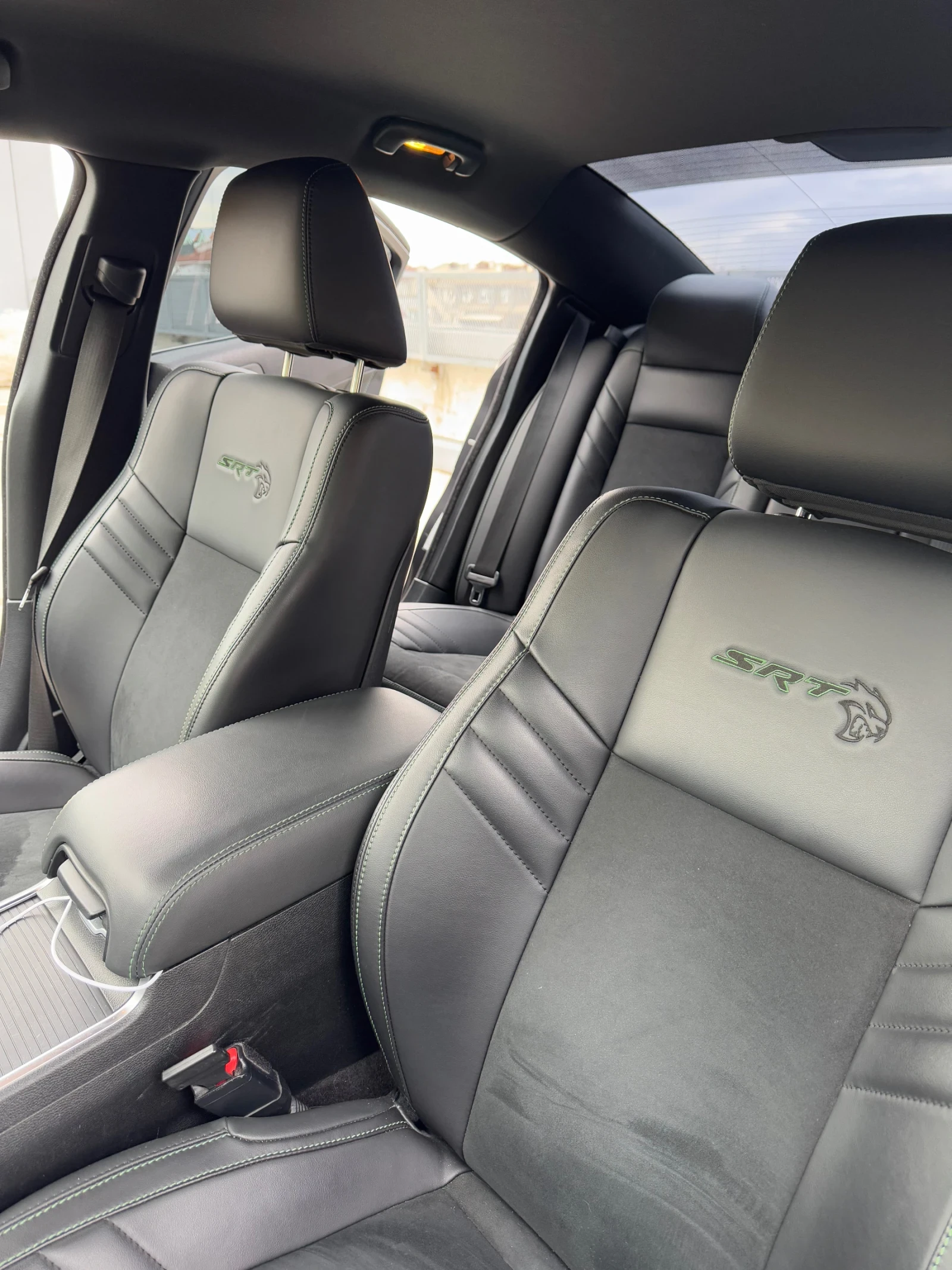 Dodge Charger, снимка 11 - Автомобили и джипове - 54392677