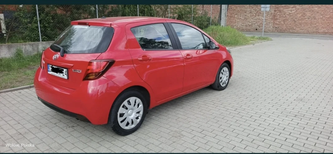 Toyota Yaris 1.0 i газ климатик, снимка 4 - Автомобили и джипове - 54701942