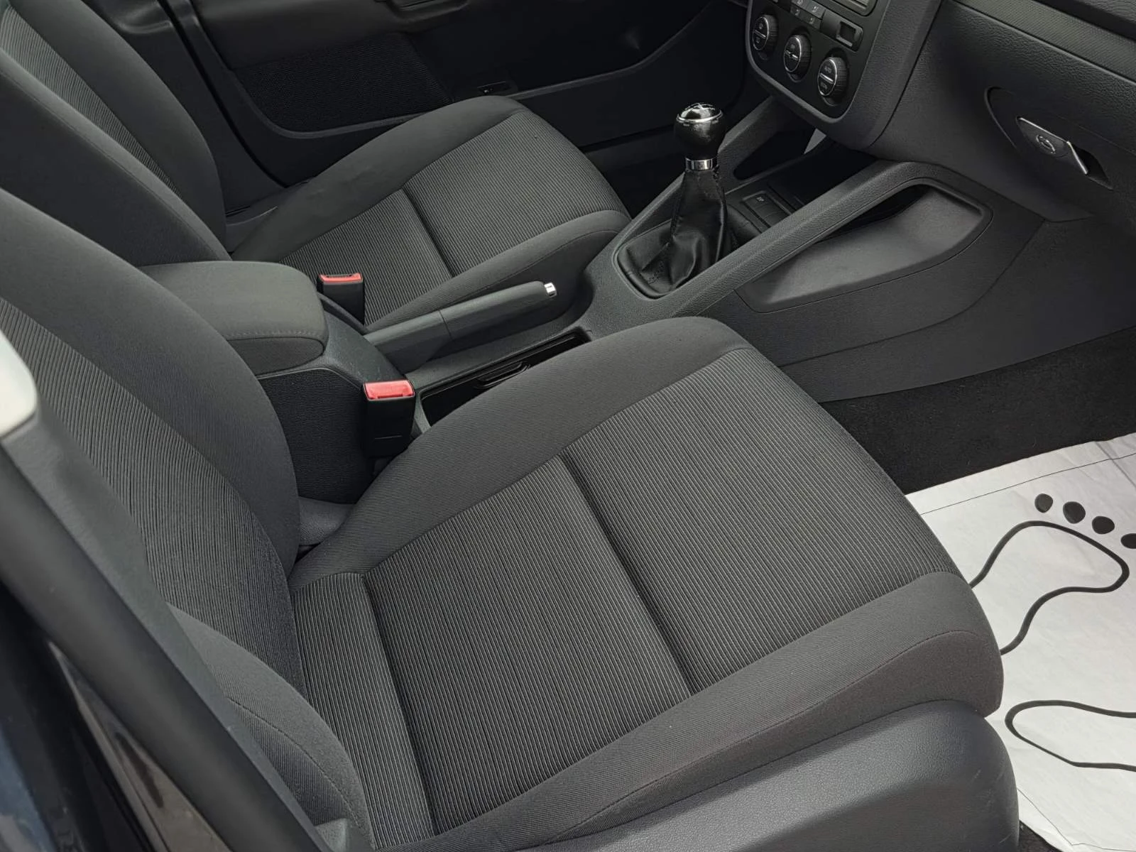 VW Golf 5 1.4 БЕНЗИН, снимка 6 - Автомобили и джипове - 54810685
