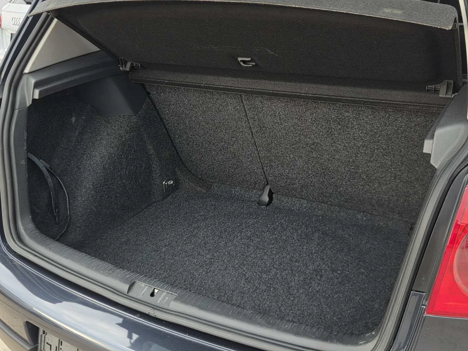 VW Golf 5 1.4 БЕНЗИН, снимка 15 - Автомобили и джипове - 54810685