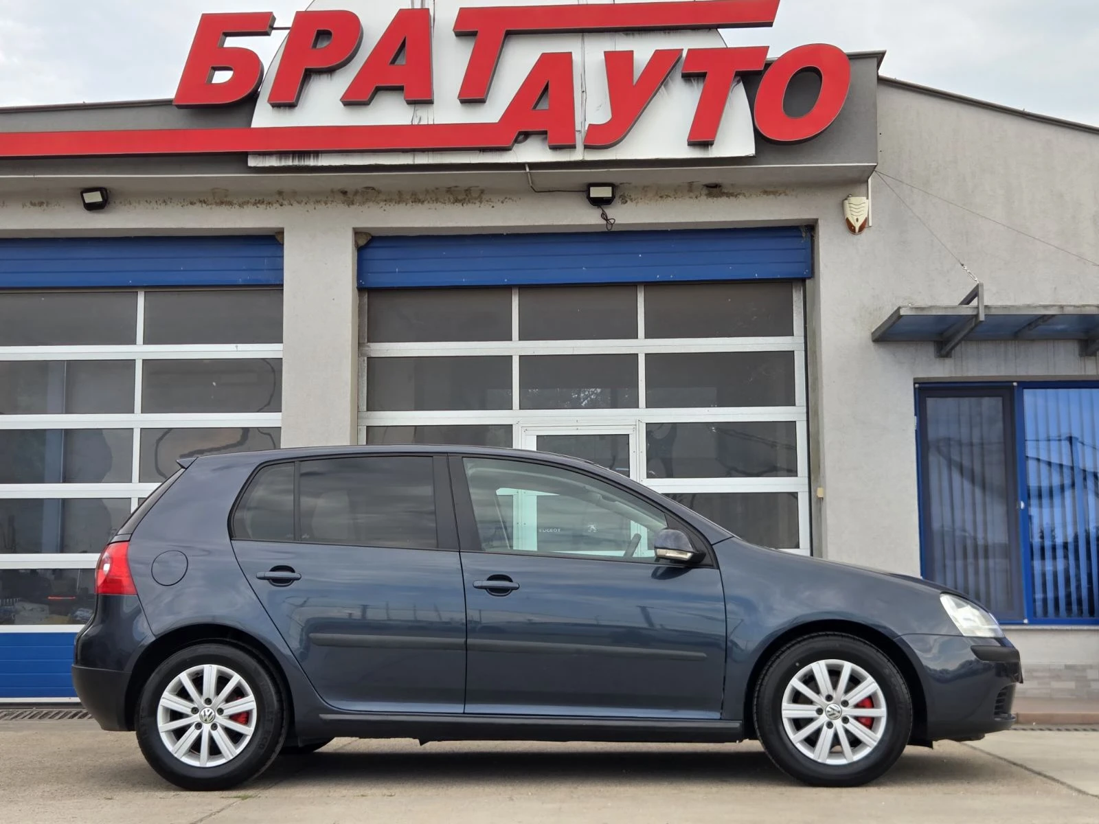 VW Golf 5 1.4 БЕНЗИН, снимка 4 - Автомобили и джипове - 54810685