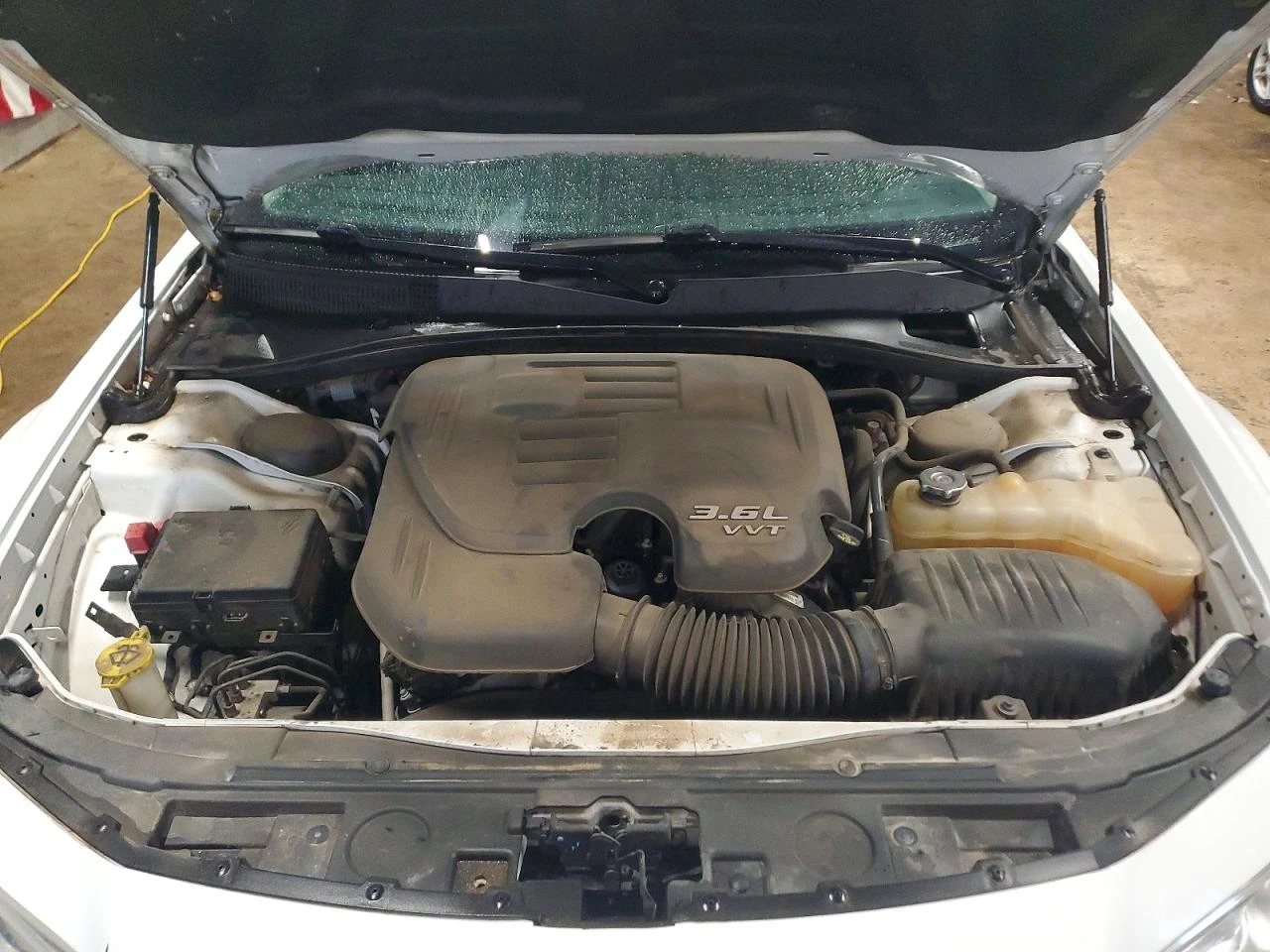 Chrysler 300c V6 LIMITED* ПАНOРАМА* DISTRONIC* БЯЛА ПЕРЛА, снимка 11 - Автомобили и джипове - 54997697