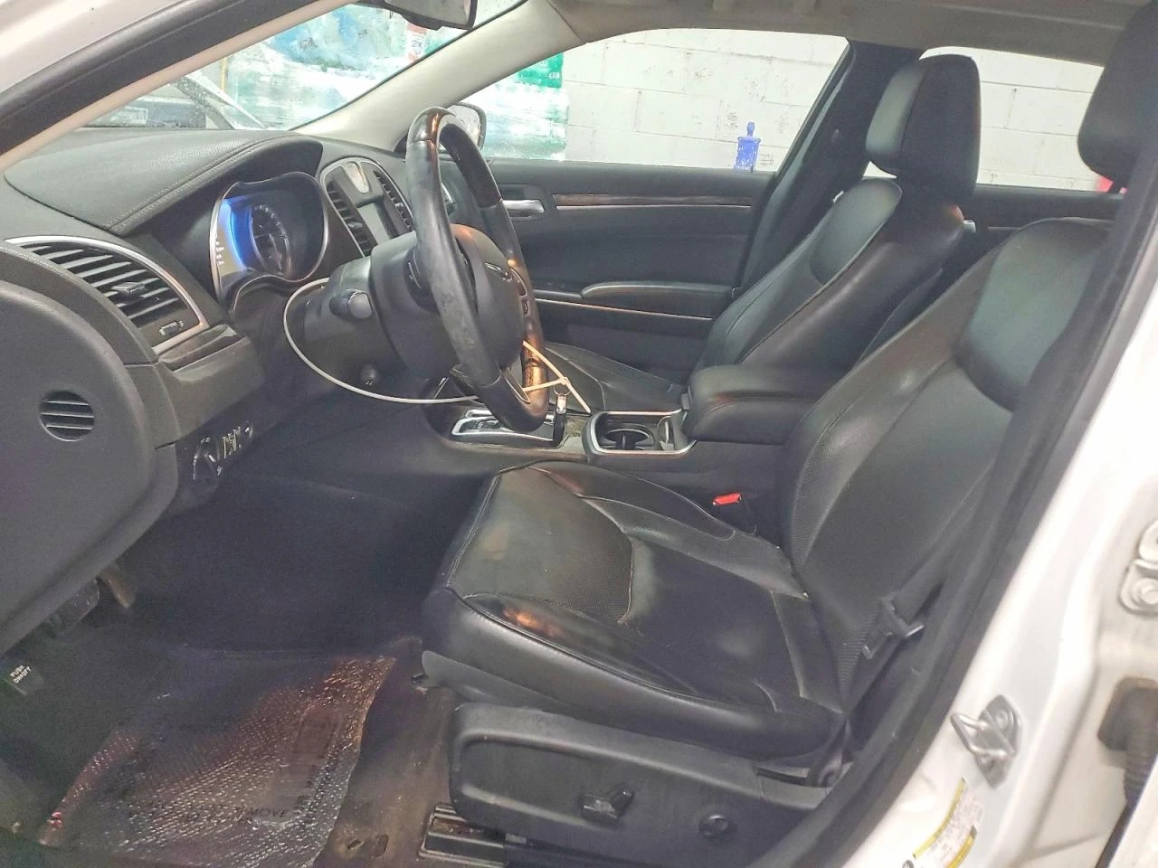 Chrysler 300c V6 LIMITED* ПАНOРАМА* DISTRONIC* БЯЛА ПЕРЛА, снимка 4 - Автомобили и джипове - 54997697