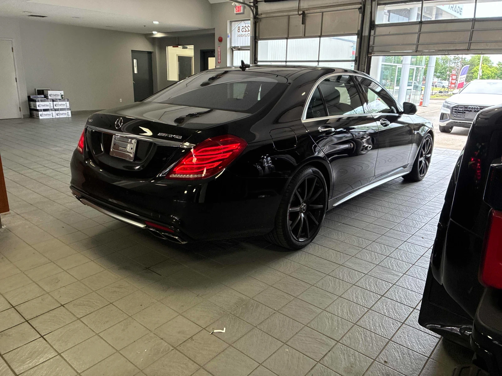 Mercedes-Benz S 63 AMG BURMESTER* ПОДГРЕВ* ОБДУХВАНЕ* CARFAX , снимка 3 - Автомобили и джипове - 55220031