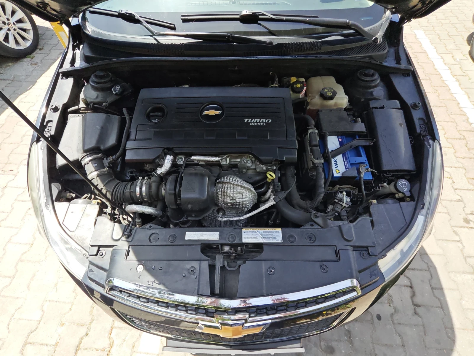 Chevrolet Cruze, снимка 2 - Автомобили и джипове - 55325513