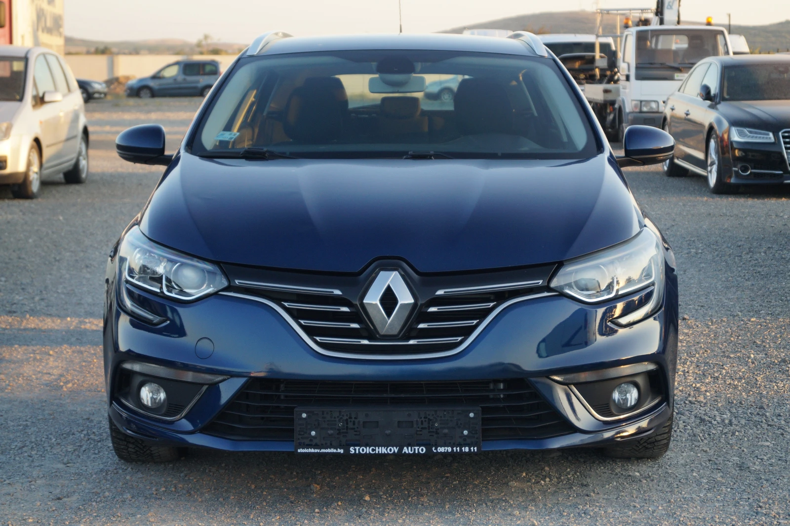 Renault Megane 1.5dci, снимка 2 - Автомобили и джипове - 55748850