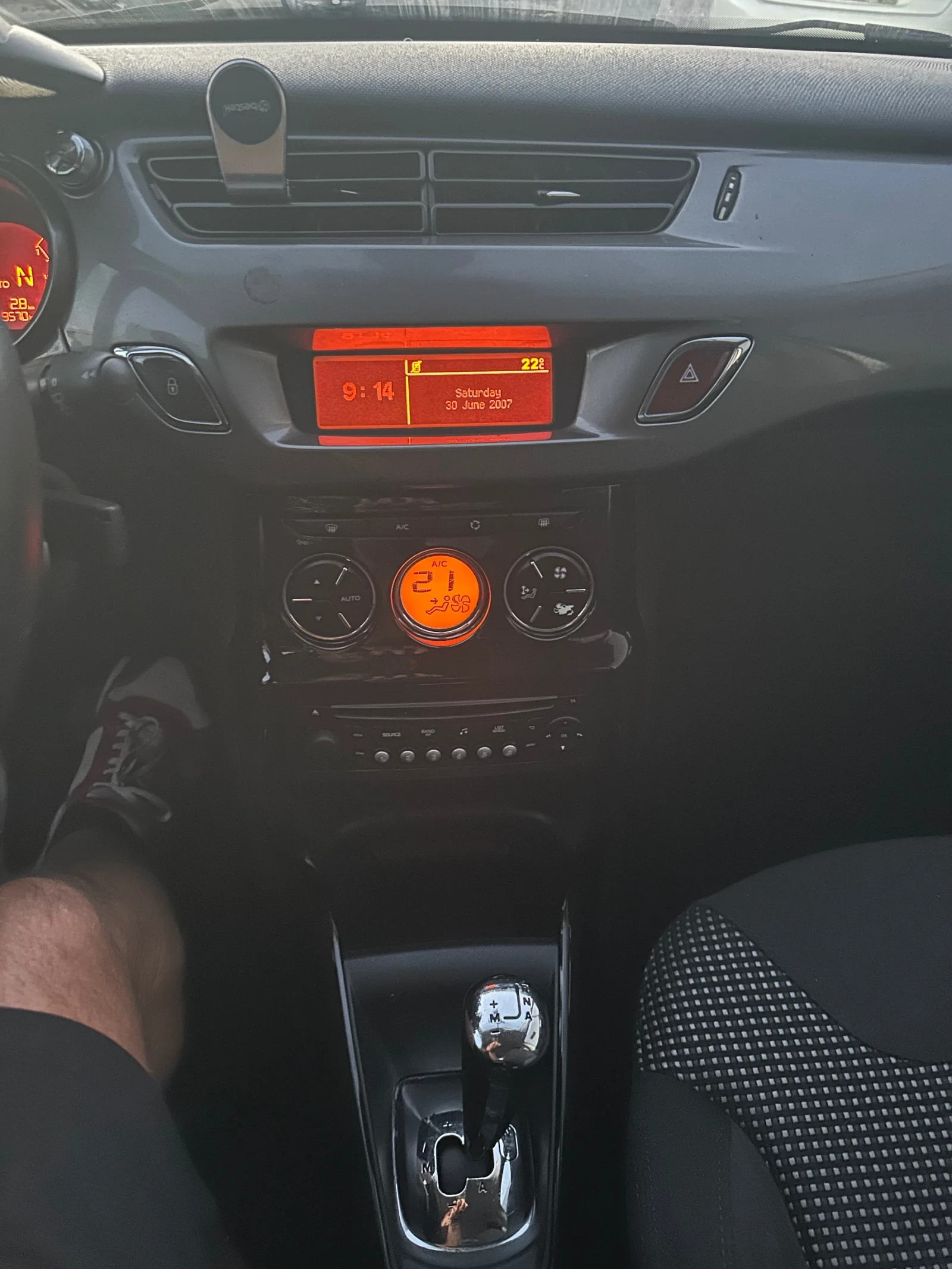 Citroen C3 1.4 HDI AUTOMAT, снимка 12 - Автомобили и джипове - 55983002