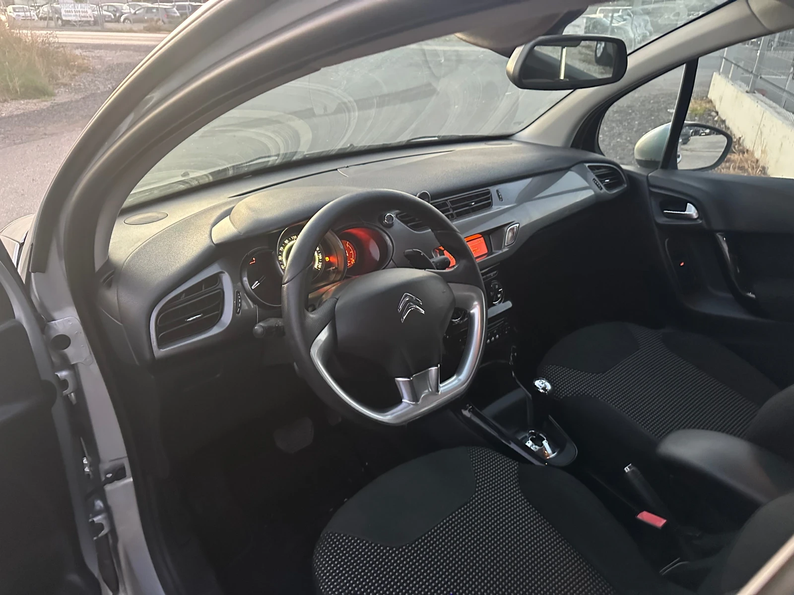 Citroen C3 1.4 HDI AUTOMAT, снимка 9 - Автомобили и джипове - 55983002