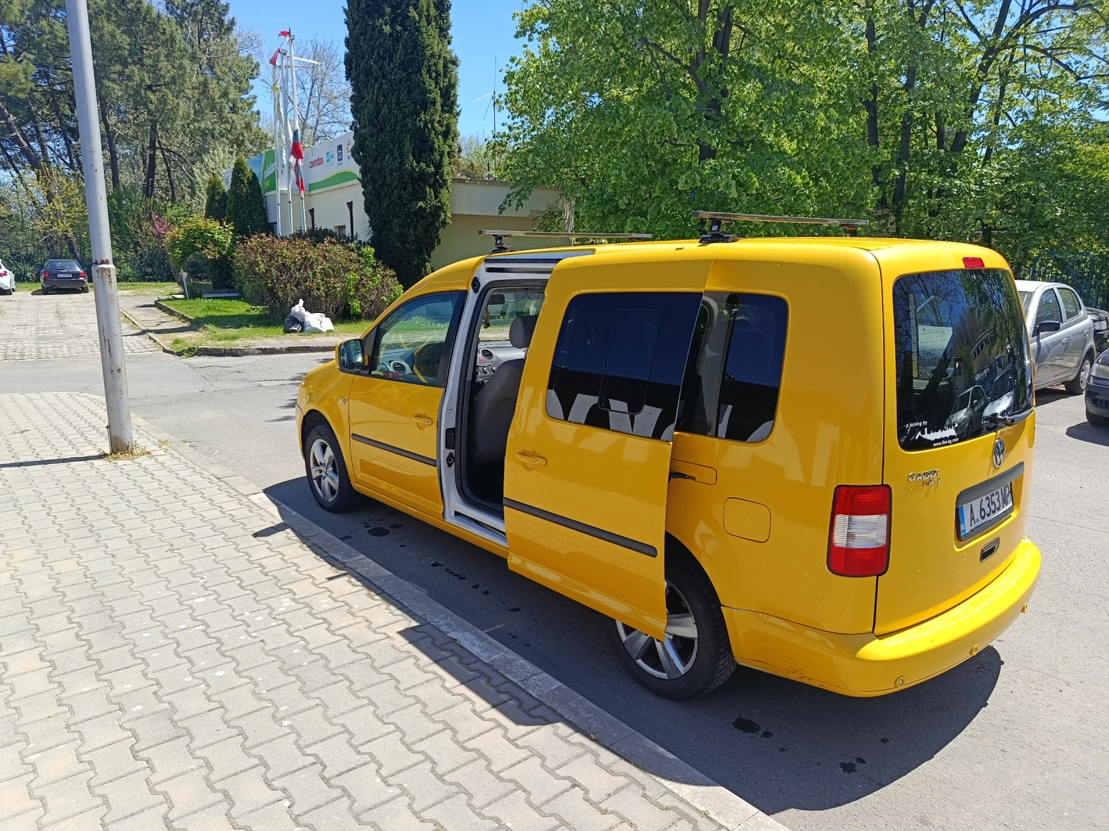 VW Caddy 1.9 TDI, снимка 7 - Автомобили и джипове - 56163402