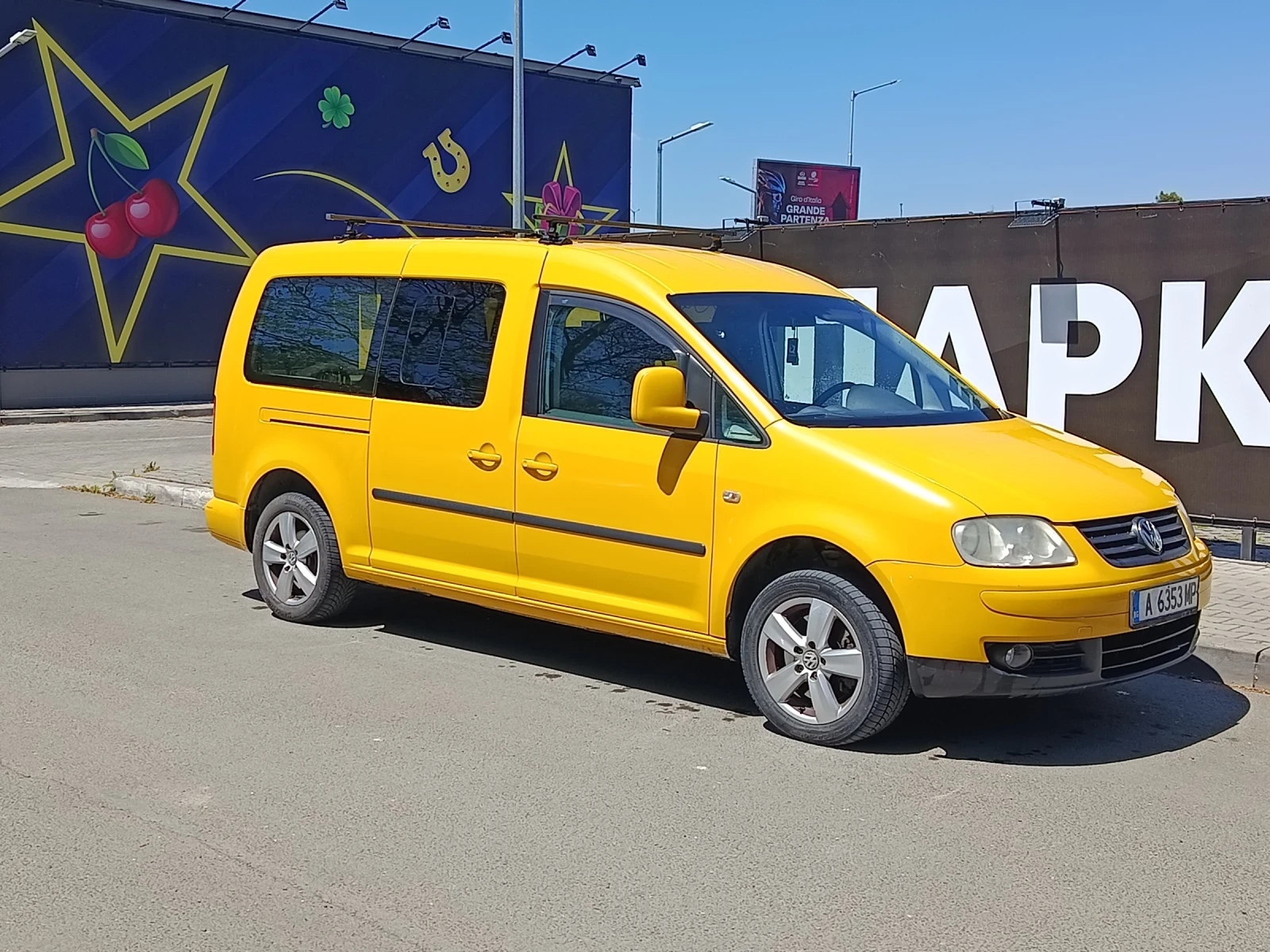 VW Caddy 1.9 TDI, снимка 2 - Автомобили и джипове - 56163402