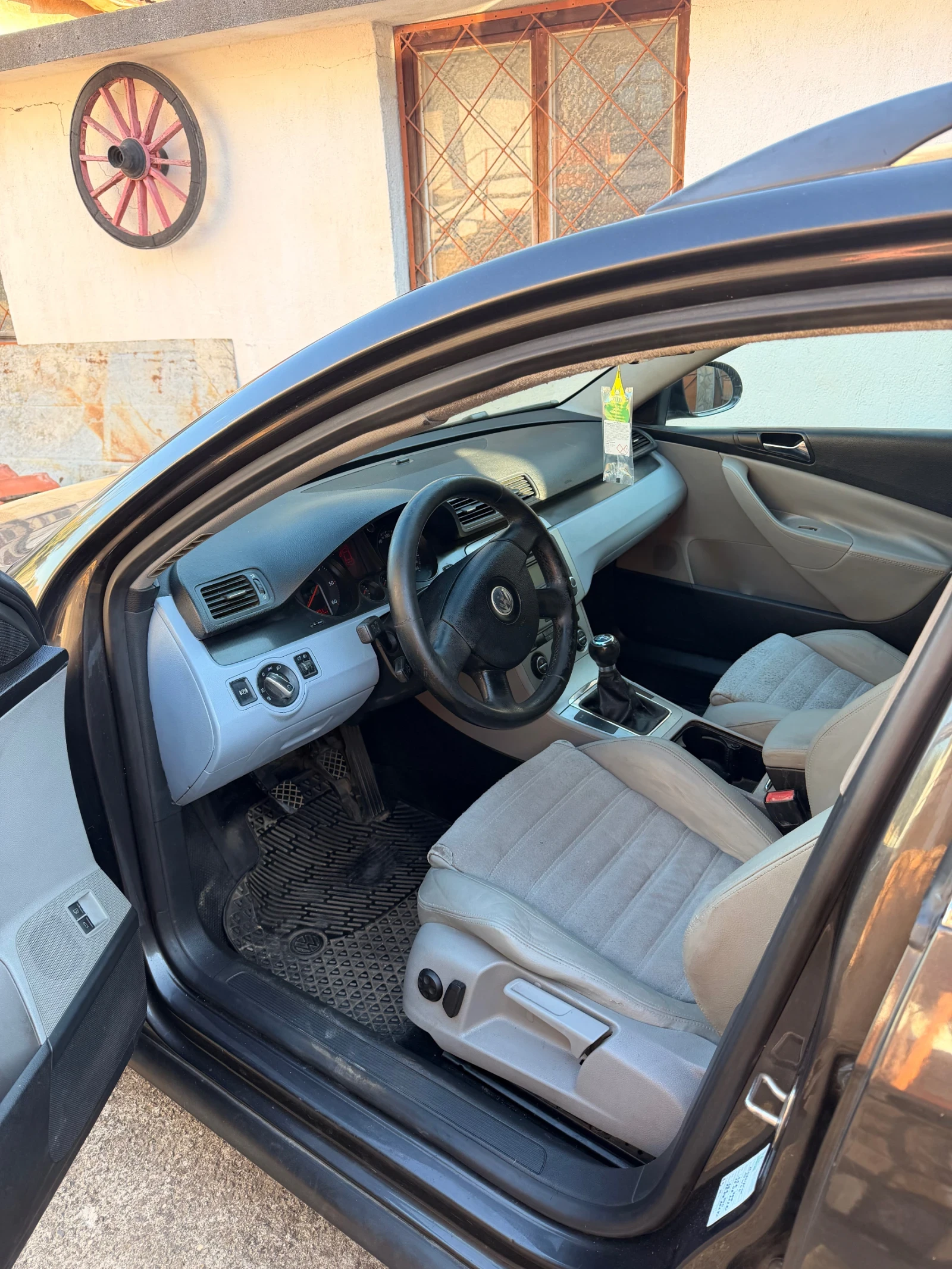 VW Passat, снимка 5 - Автомобили и джипове - 56167172