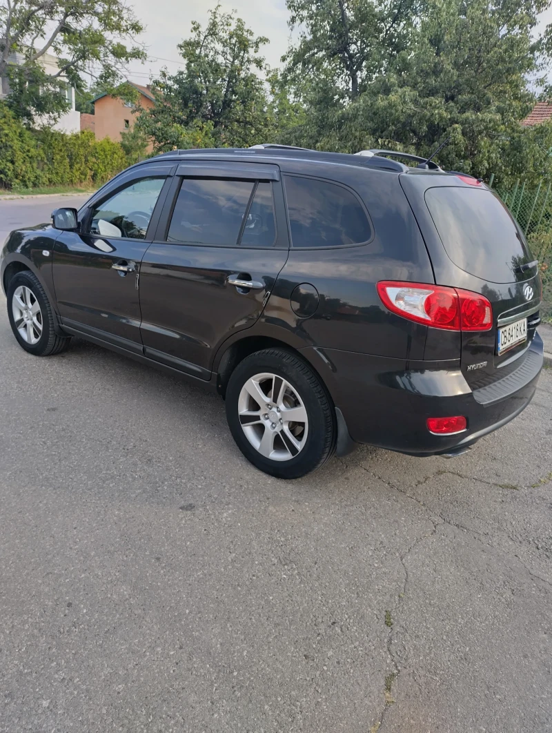 Hyundai Santa fe 2.2* НАВИ* 4х4* 7местен, снимка 8 - Автомобили и джипове - 46984366