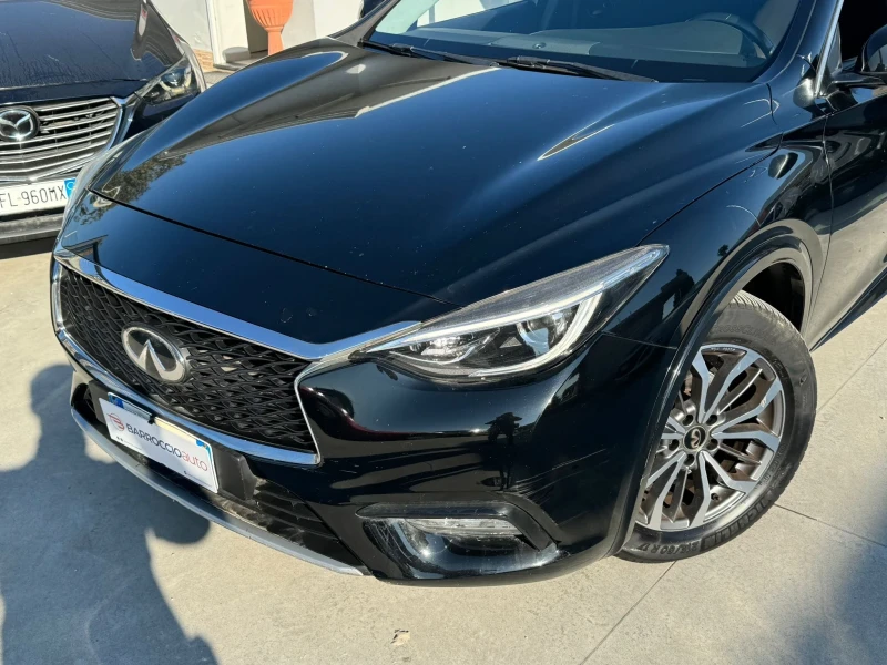 Infiniti Q30 1.5 D Avtomat  Navi Подг , снимка 1 - Автомобили и джипове - 47993037