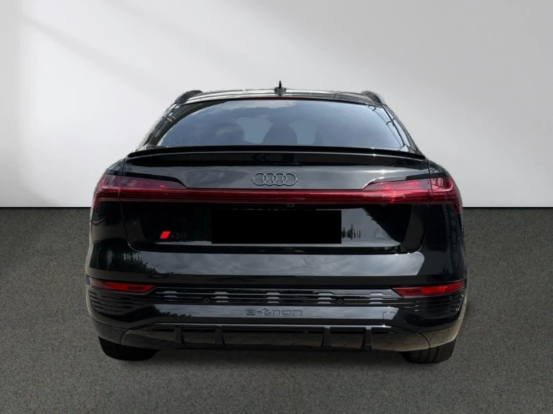 Audi Q8 E-TRON 55 QUATTRO S-LINE SPORTBACK MATRIX B&O, снимка 3 - Автомобили и джипове - 52080360