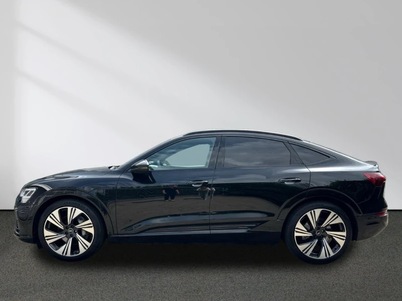 Audi Q8 E-TRON 55 QUATTRO S-LINE SPORTBACK MATRIX B&O, снимка 4 - Автомобили и джипове - 52080360