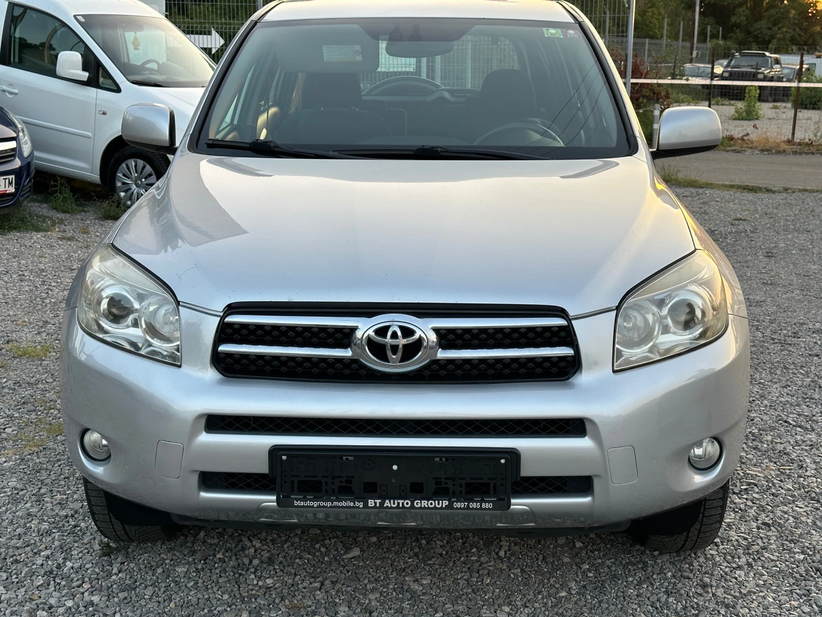 Toyota Rav4 2.0 D-4D * * 136HP* * KEYLESS* *  - изображение 3