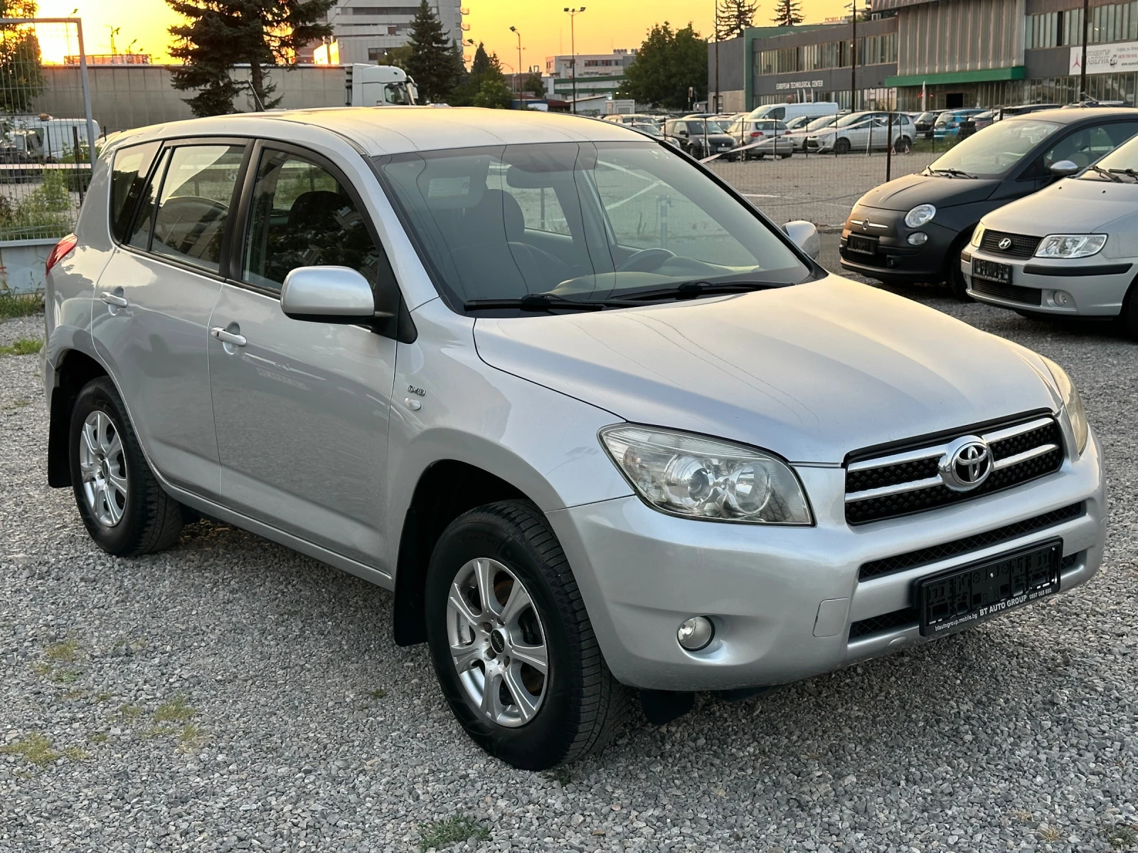 Toyota Rav4 2.0 D-4D * * 136HP* * KEYLESS* *  - [1] 