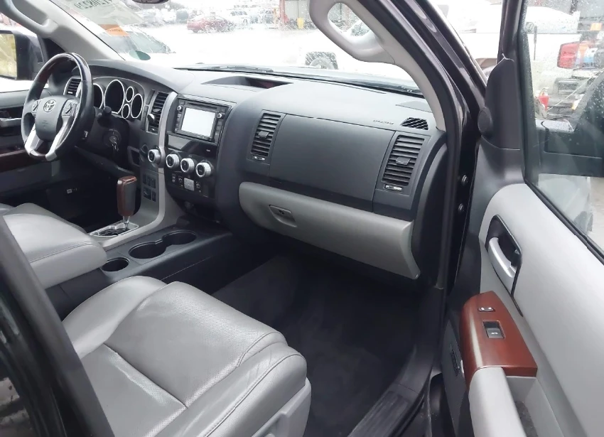 Toyota Sequoia PLATINUM 5.7* Обдух* JBL* Перфектна на газ*  - изображение 6