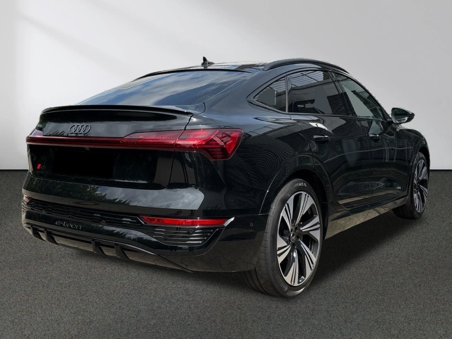 Audi Q8 E-TRON 55 QUATTRO S-LINE SPORTBACK MATRIX B&O - изображение 2