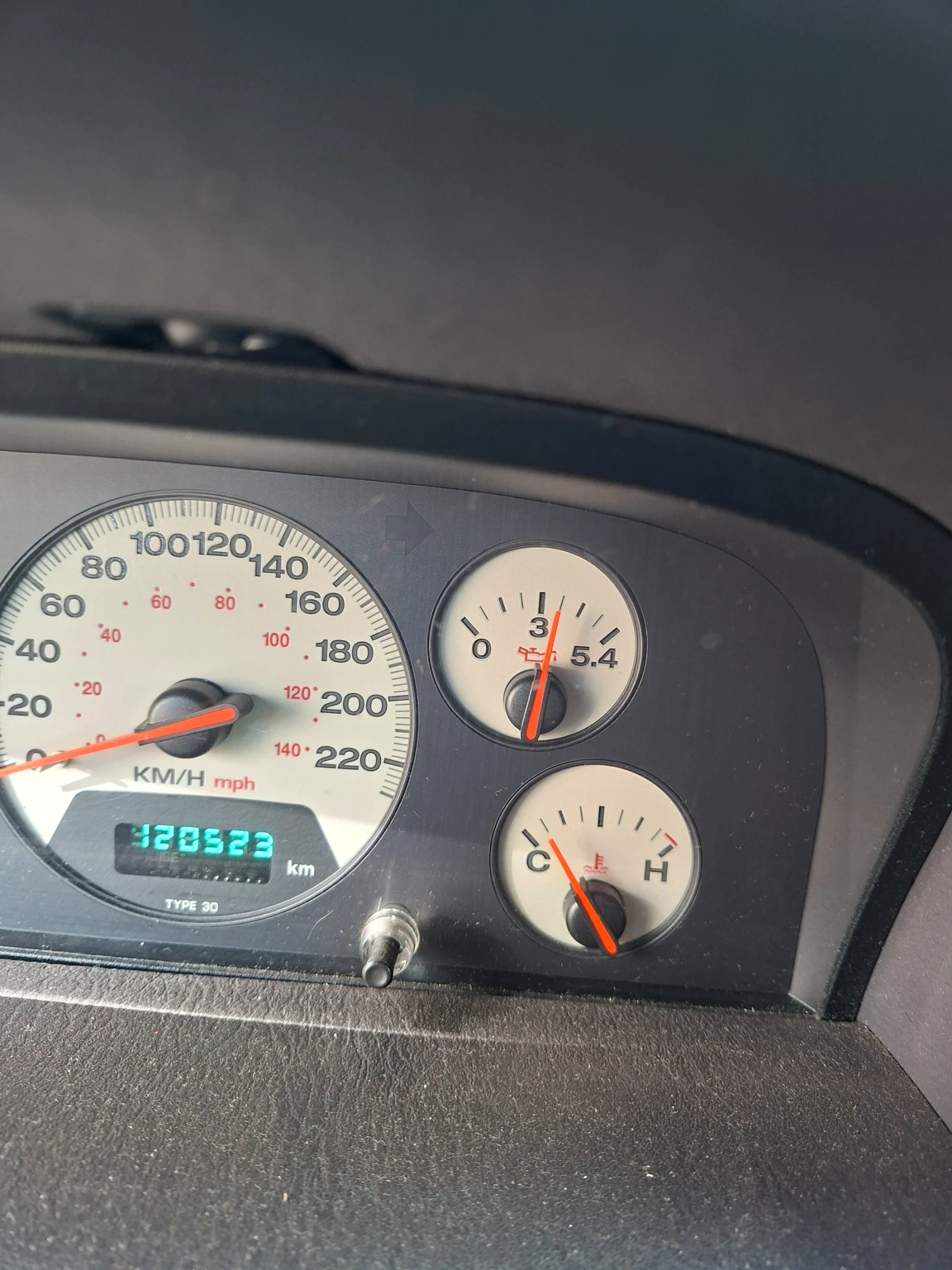 Jeep Grand cherokee 4.7 V8 - изображение 5