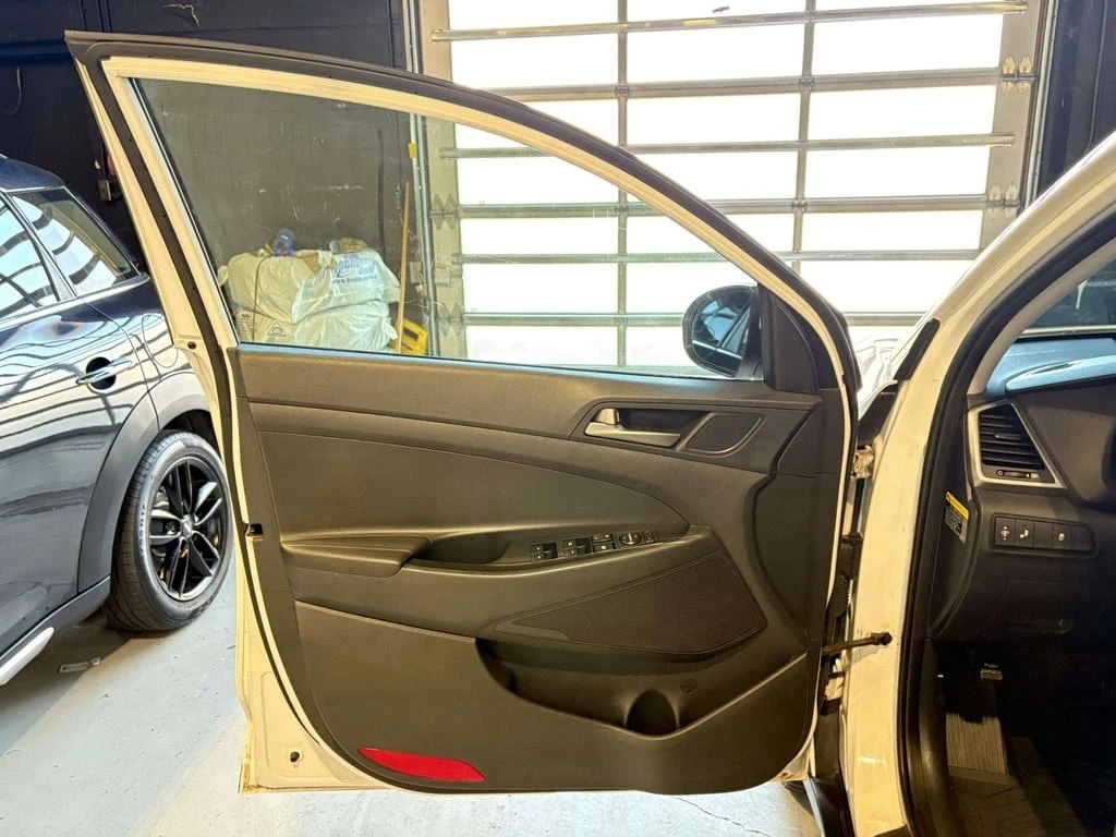 Hyundai Tucson SE* AWD* No Accidents* Leather | Mobile.bg � ����������� 13