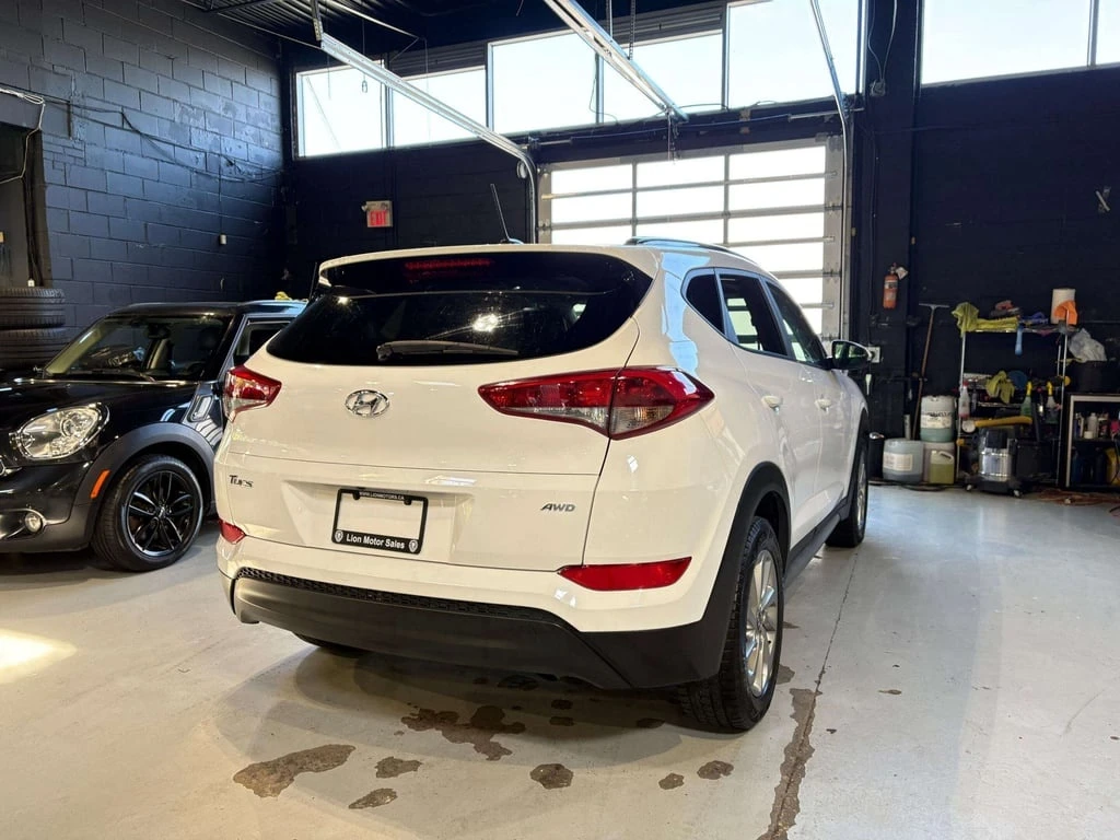 Hyundai Tucson SE* AWD* No Accidents* Leather - изображение 7