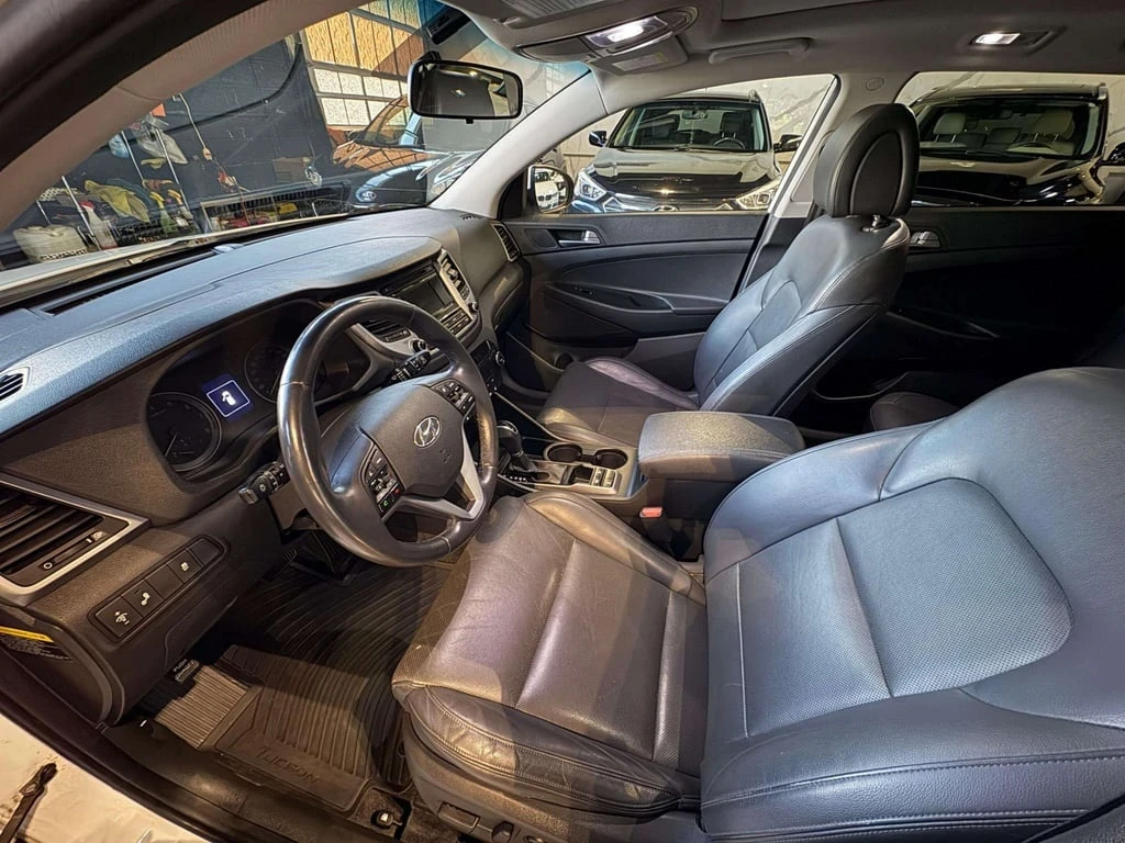 Hyundai Tucson SE* AWD* No Accidents* Leather | Mobile.bg � ����������� 12