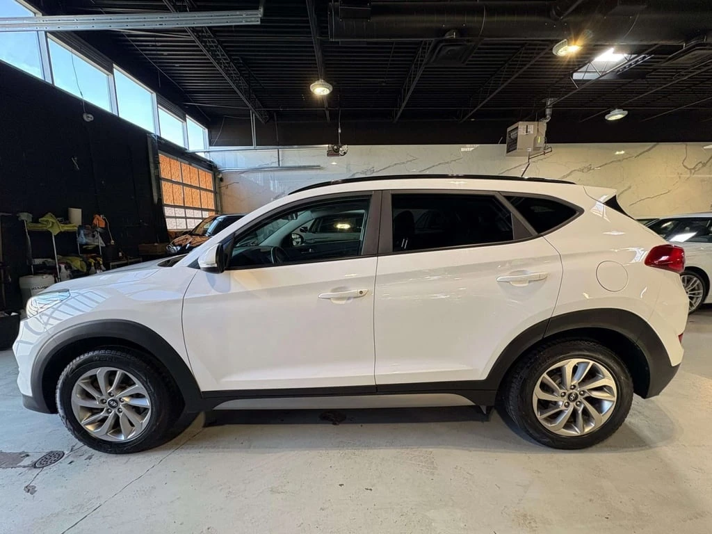 Hyundai Tucson SE* AWD* No Accidents* Leather - изображение 3