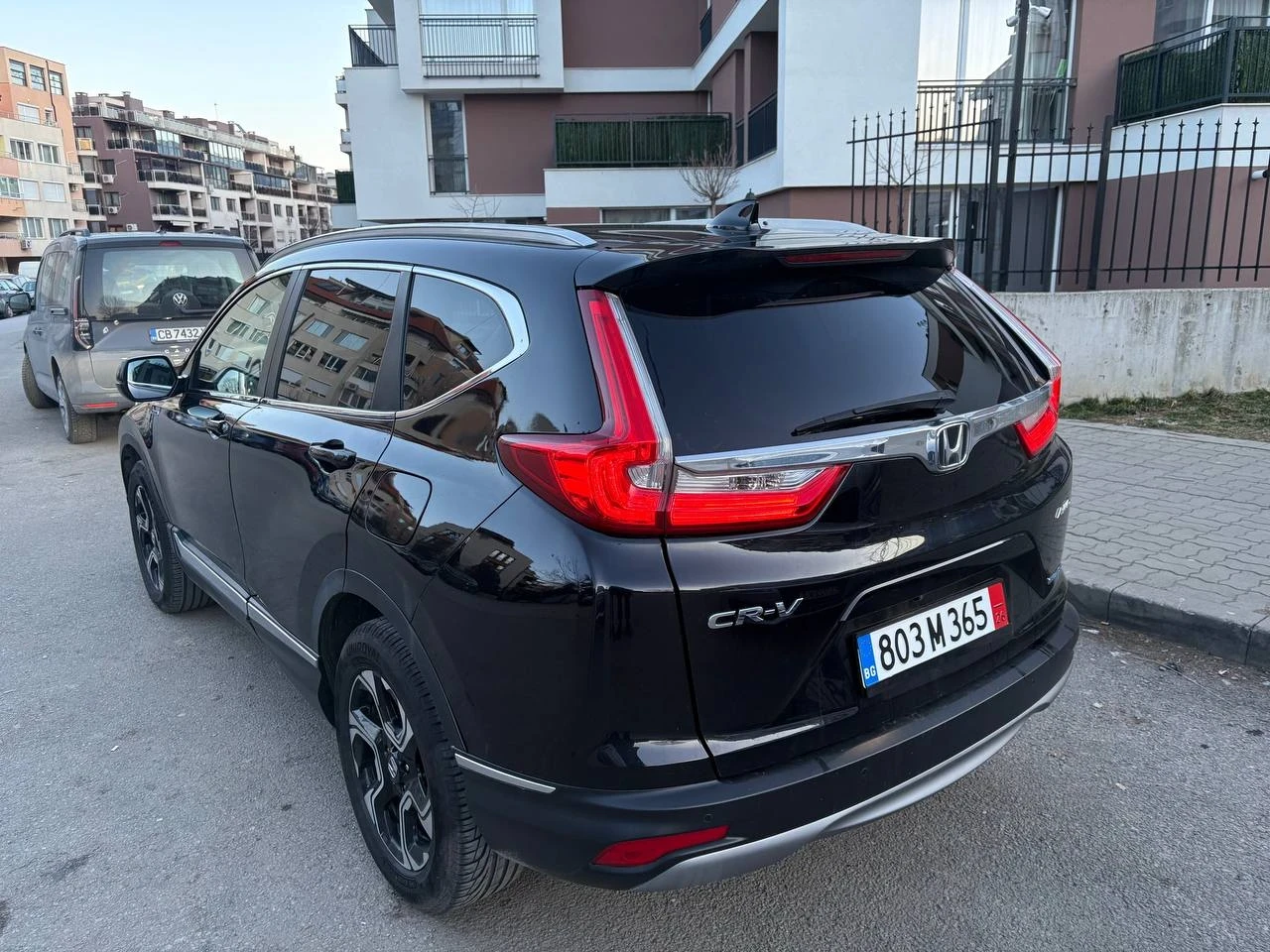 Honda Cr-v 2.0 hybrid  - изображение 3
