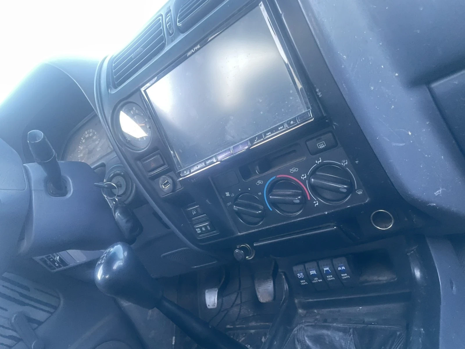 Toyota Land cruiser 3.0D 125kc. - изображение 6