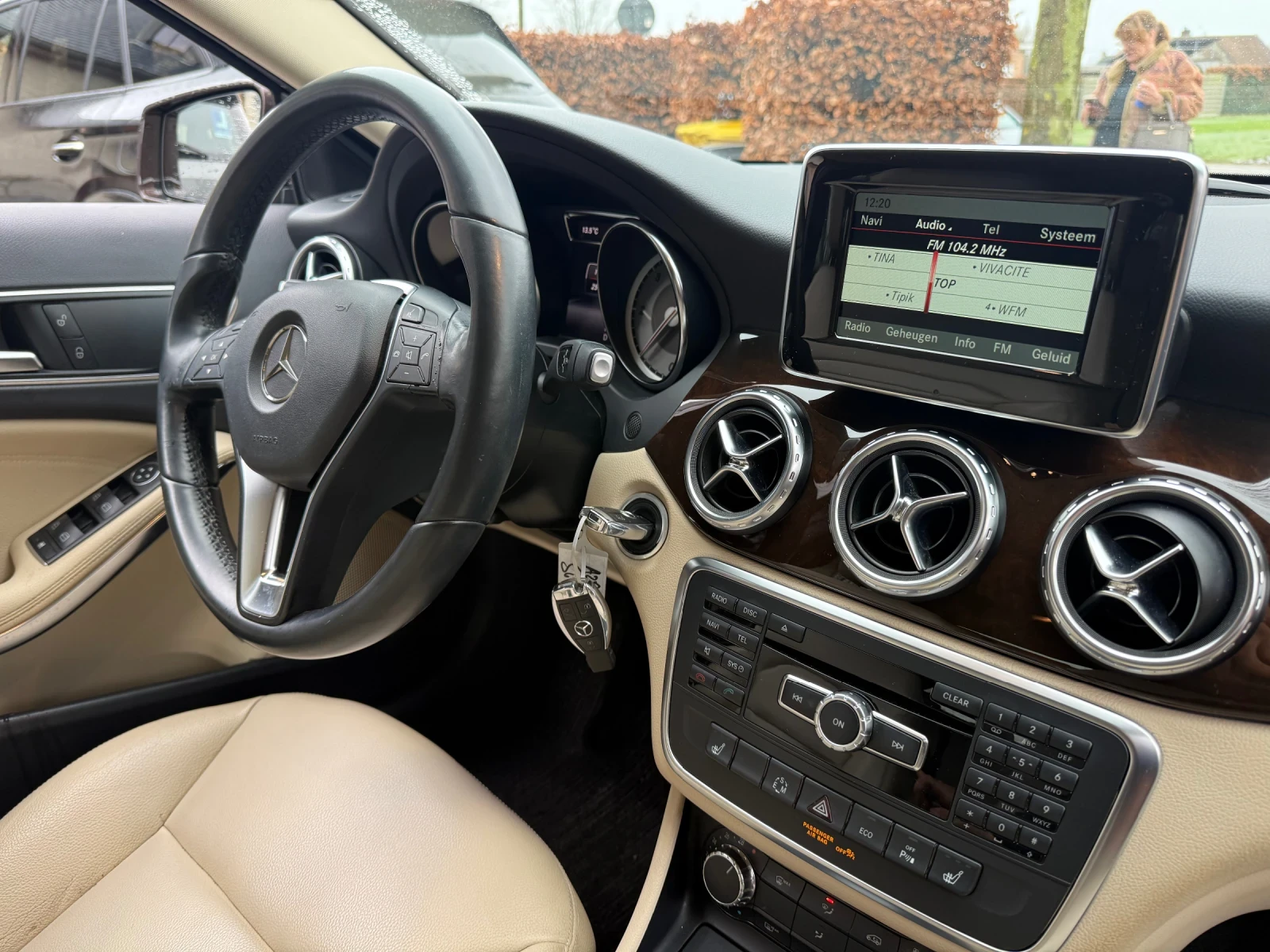 Mercedes-Benz GLA 200 GLA 200 D, снимка 8 - Автомобили и джипове - 53853131